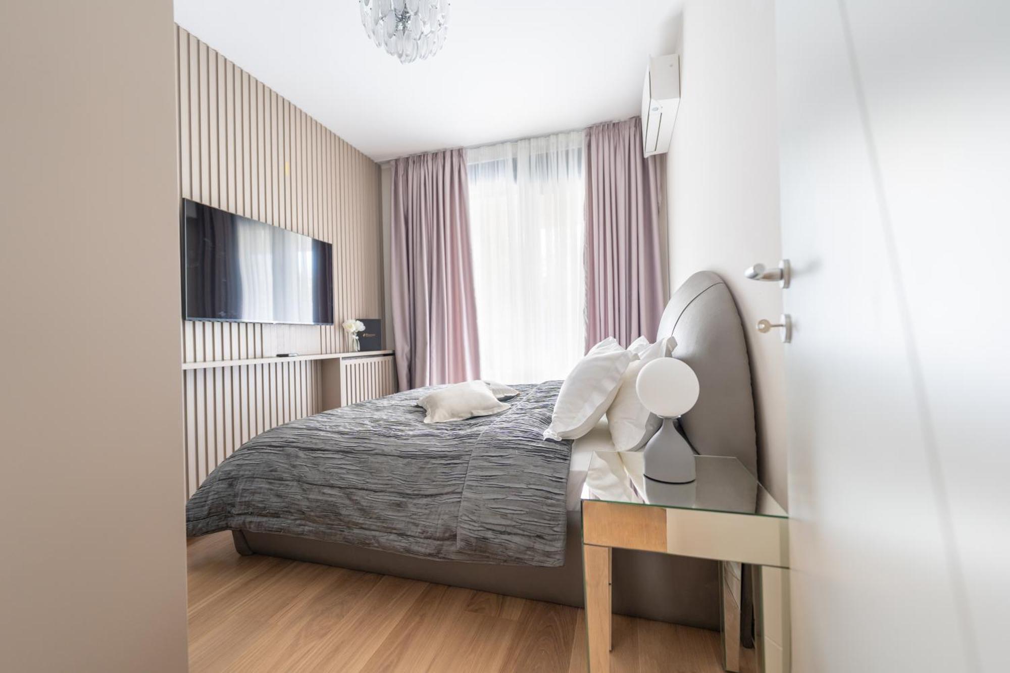 New Belgrade Premium Hotel Quarto foto